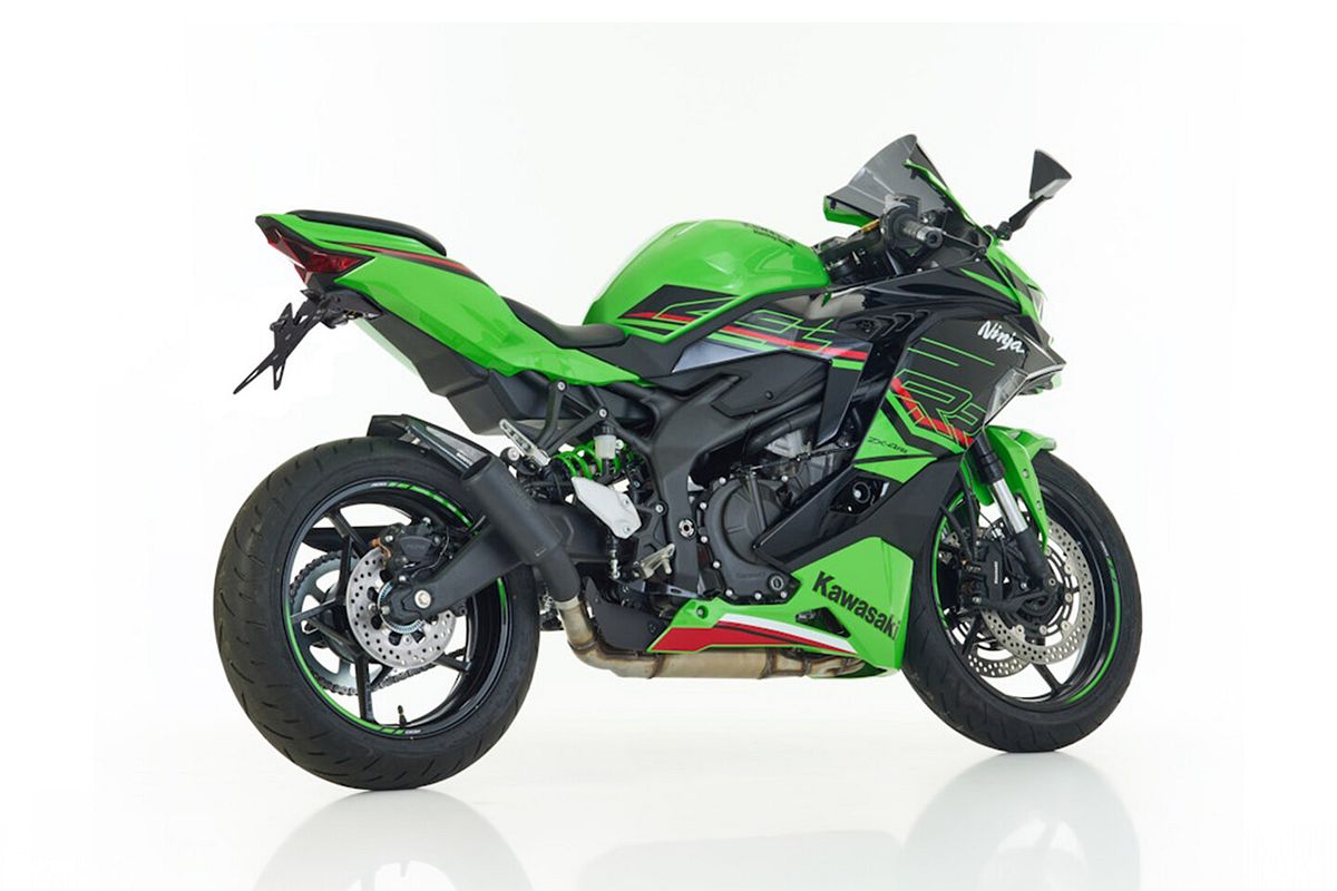 Shark Performance SLIP-ON Edelstahl beschichtet schwarz-matt RCT für KAWASAKI ZX-4R / SE / RR EURO5+
