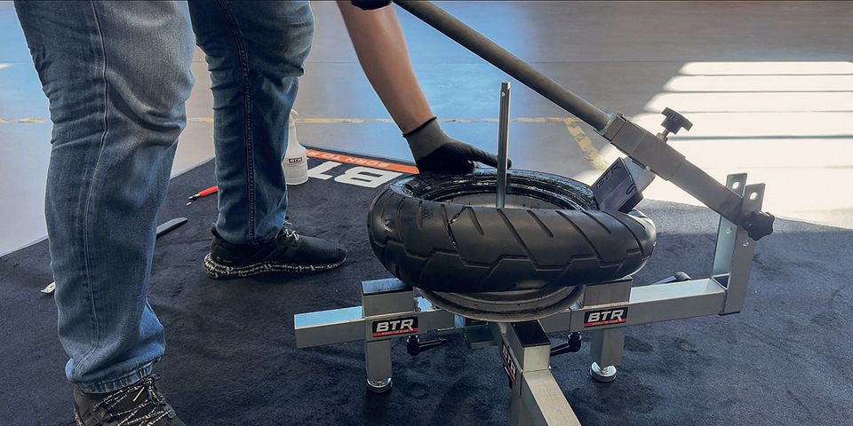Roller-Reifen selbst wechseln