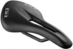 fi'zi:k Tempo Aliante R1 Light Sattel schwarz