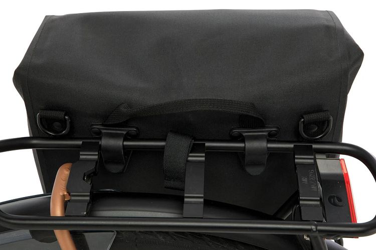New Looxs Schultertasche Hamar Single schwarz