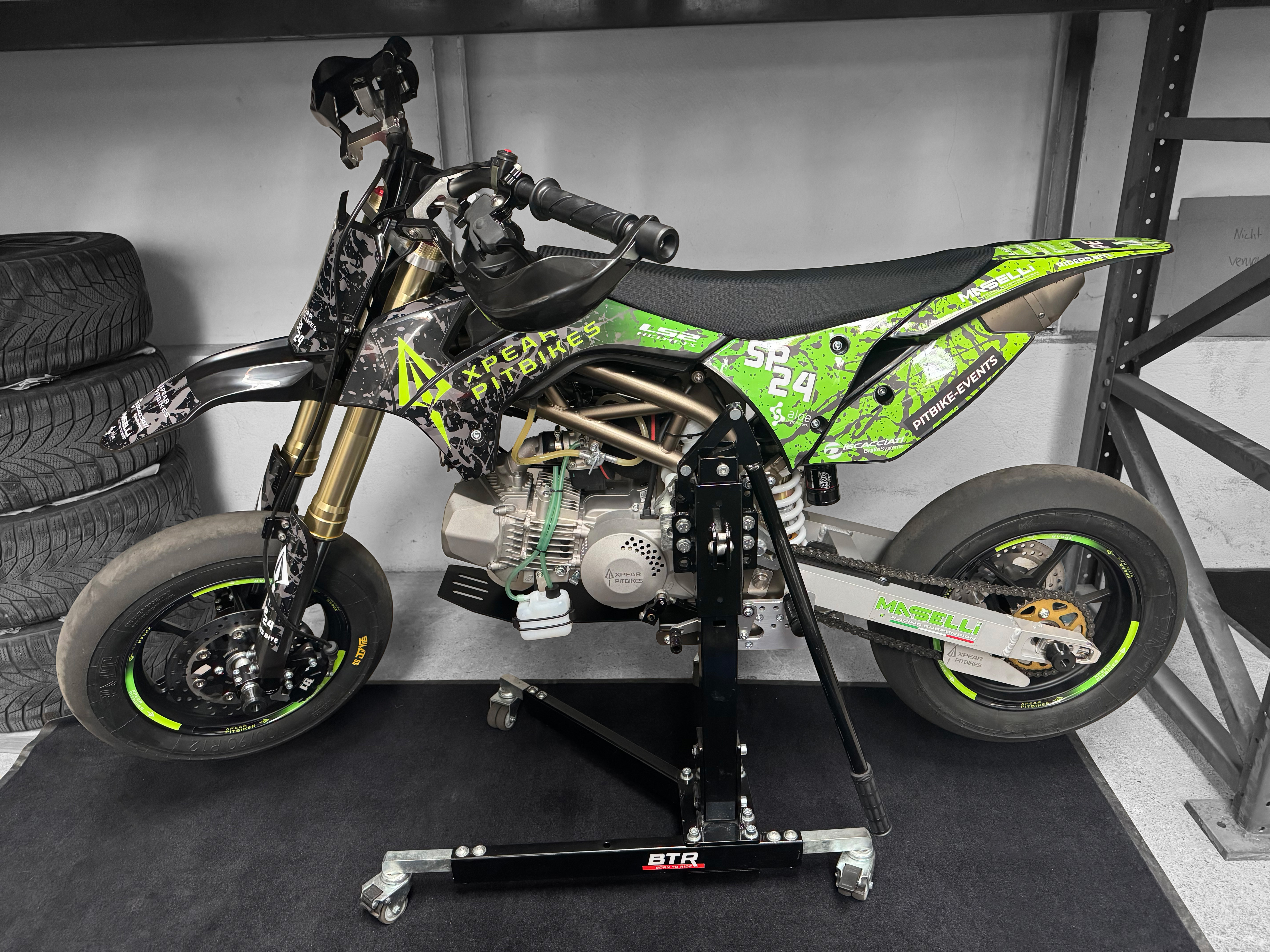 Zentralständer EVOLIFT® für XPEAR SP24 24-