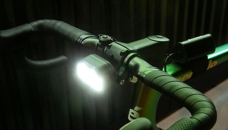Supernova Scheinwerfer B54 Pro schwarz ohne Akku