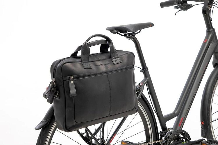 New Looxs Schultertasche Leather Luko schwarz