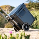 Vorschaubild YETI Kühlbox auf Rädern ROADIE 48