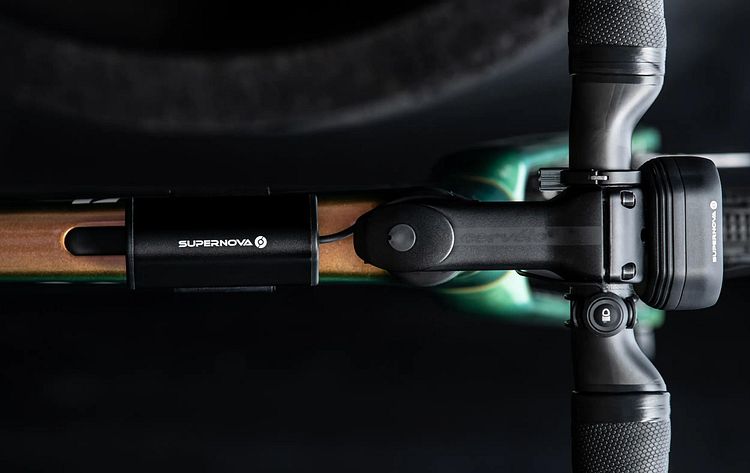 Supernova Scheinwerfer B54 Pro schwarz ohne Akku