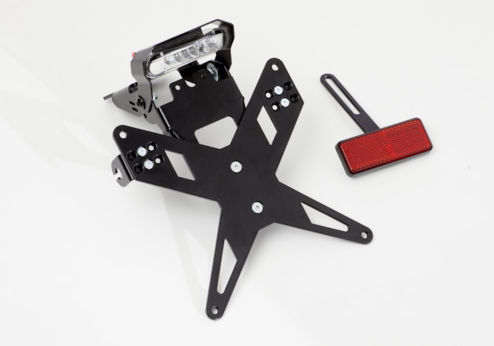 PROTECH Kennzeichenhalterset mit LED-Rücklicht, Kennzeichenbeleuchtung und Reflektor X-SHAPE - 7210095