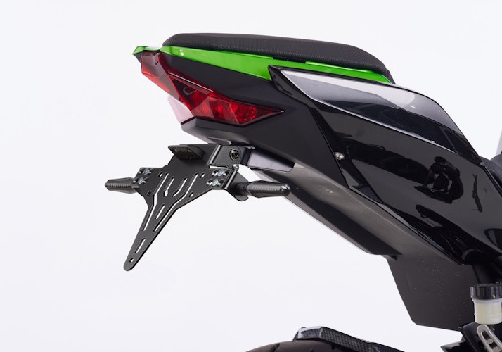 PROTECH V-SHAPE Kennzeichenhalter SET mit Reflektor und Beleuchtung Alu & Stahl Schwarz für KAWASAKI Ninja 400, Ninja 500 SE, Ninja E-1