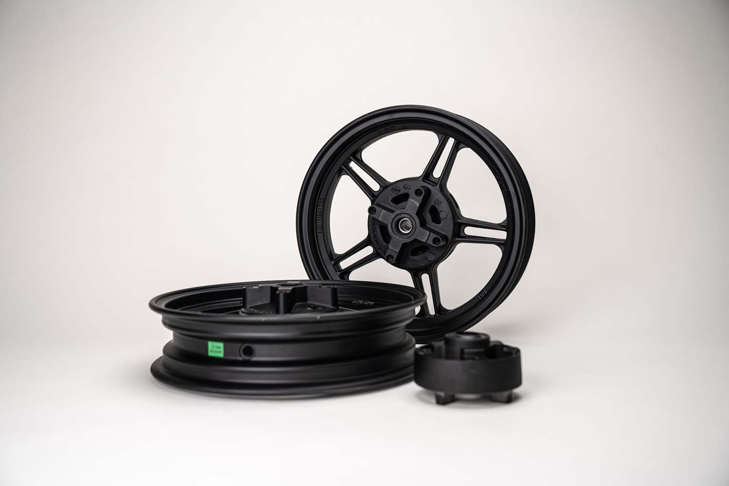 XPEAR Dream Felgensatz 4-Loch 2,75x12 2,5x12