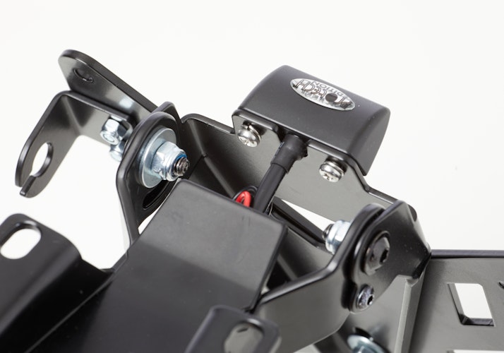 PROTECH X-SHAPE Kennzeichenhalter SET mit Reflektor und Beleuchtung Alu & Stahl Schwarz für YAMAHA MT-07, MT-07 Automatik (Y-AMT)